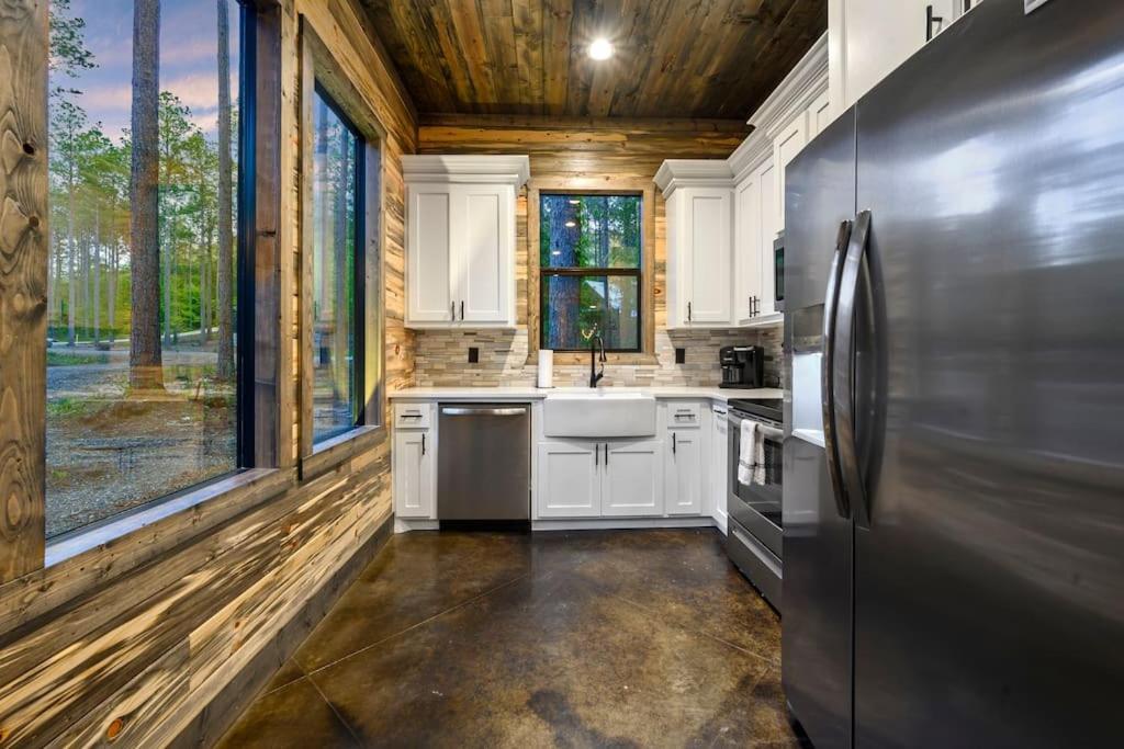 Brand New Luxury 2 Bedroom With Loft And Spa Sleeps 10 Broken Bow Exterior photo